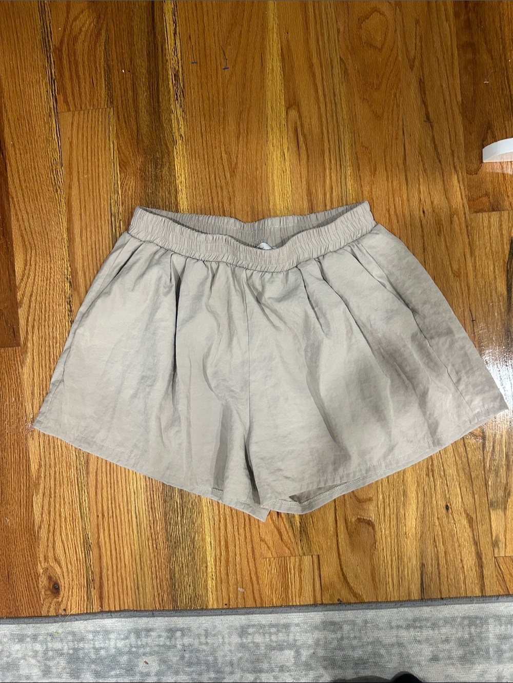 High-Waist Pleated Women's Shorts in Light Taupe